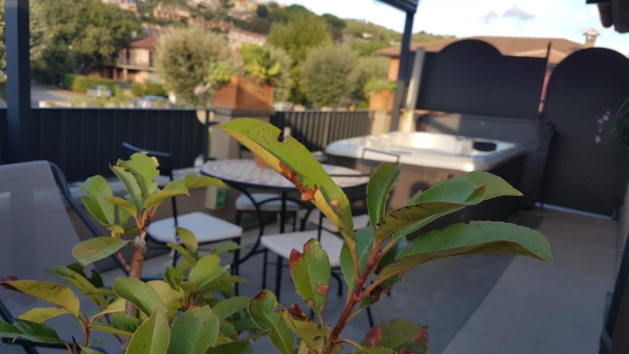 Casa Vacanze I Melograni Trevignano Romano Exterior photo