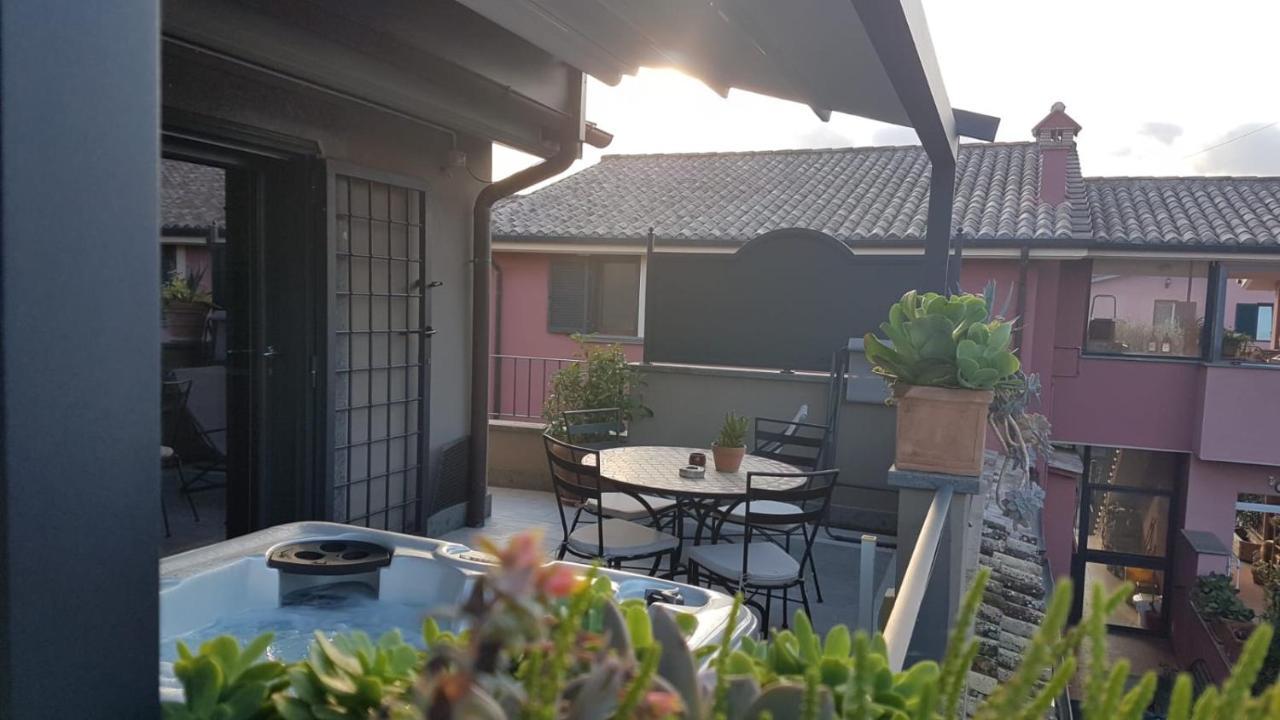 Casa Vacanze I Melograni Trevignano Romano Exterior photo